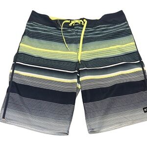 Oakley Mens 36 Board Shorts Surf Swim Stretch Athleisure Y2K Beach Vacation